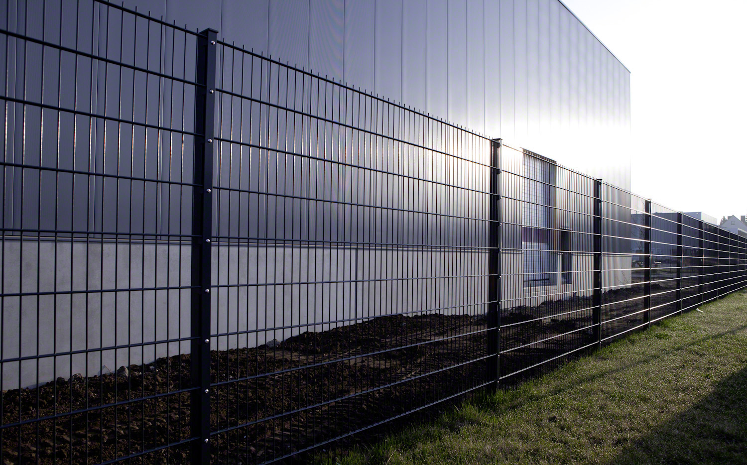 DSMS 1,60 m hoch 2,51 m lang RAL7016 zaunkaufen.de