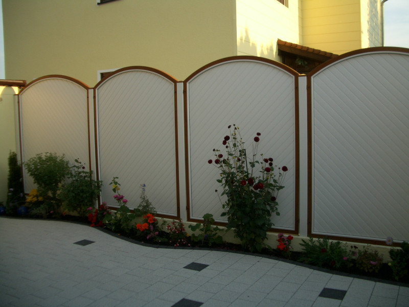 Sichtschutzzaune Aus Kunststoff Einfach Preiswert Zaun Kaufen De